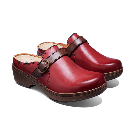 Women's Cascade Clog red leather pair shot