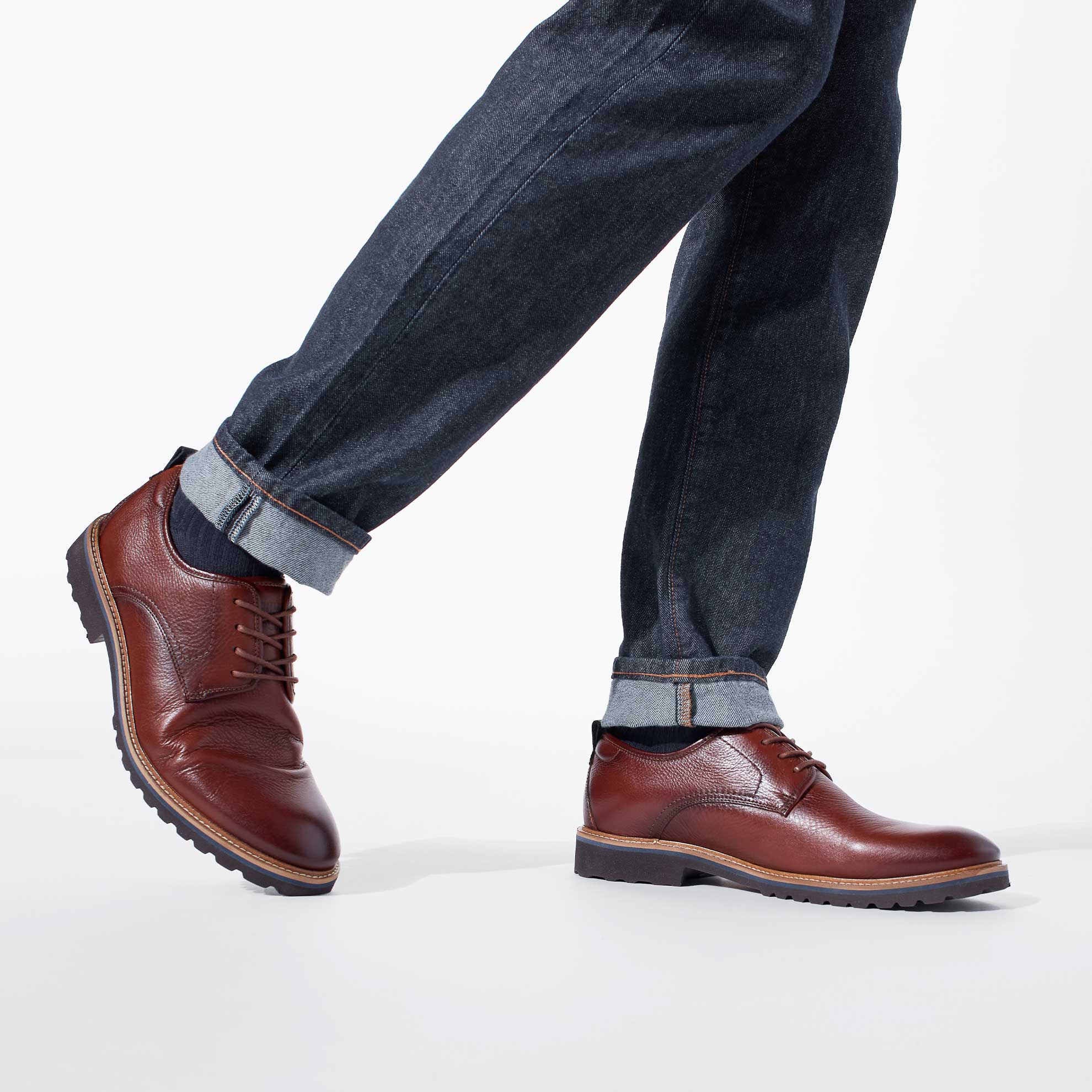 Men's Featherlight Founder Oxford | Brown Tumbled Leather – Samuel