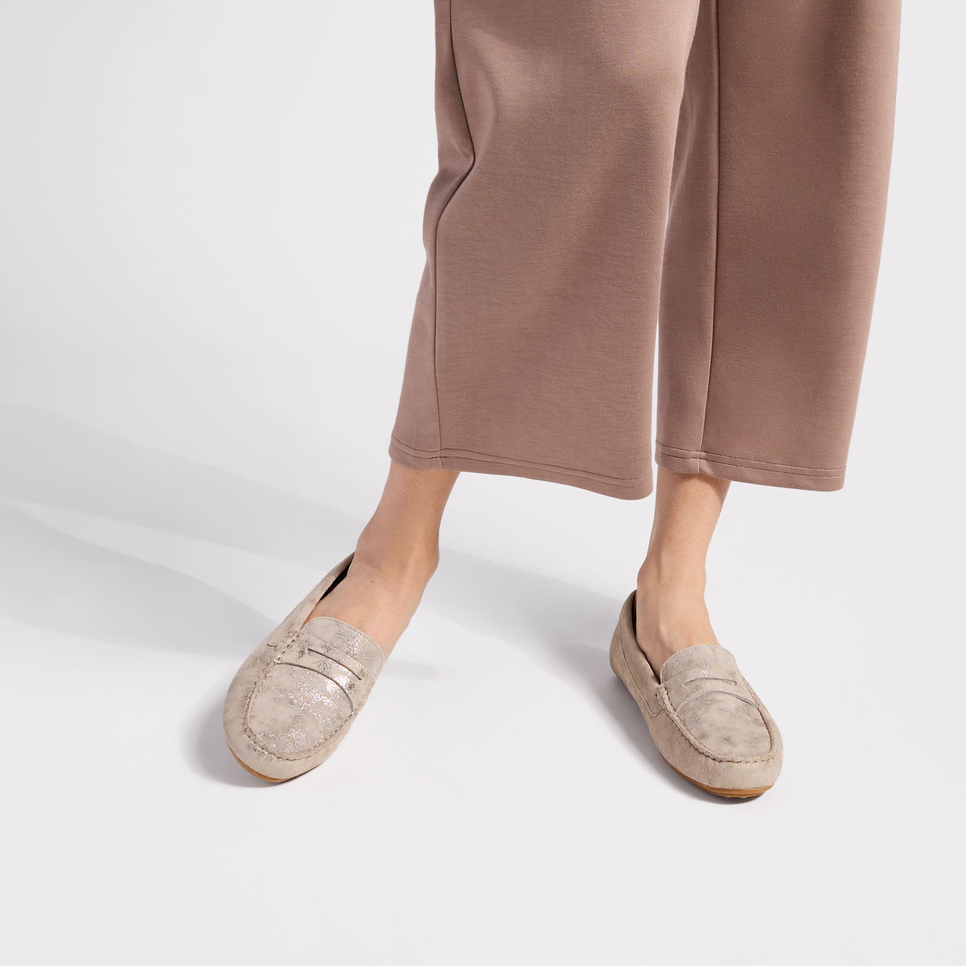 Women's Free Spirit Driver | Champagne Metallic Suede Champagne Metallic Suede / Medium / 8.5