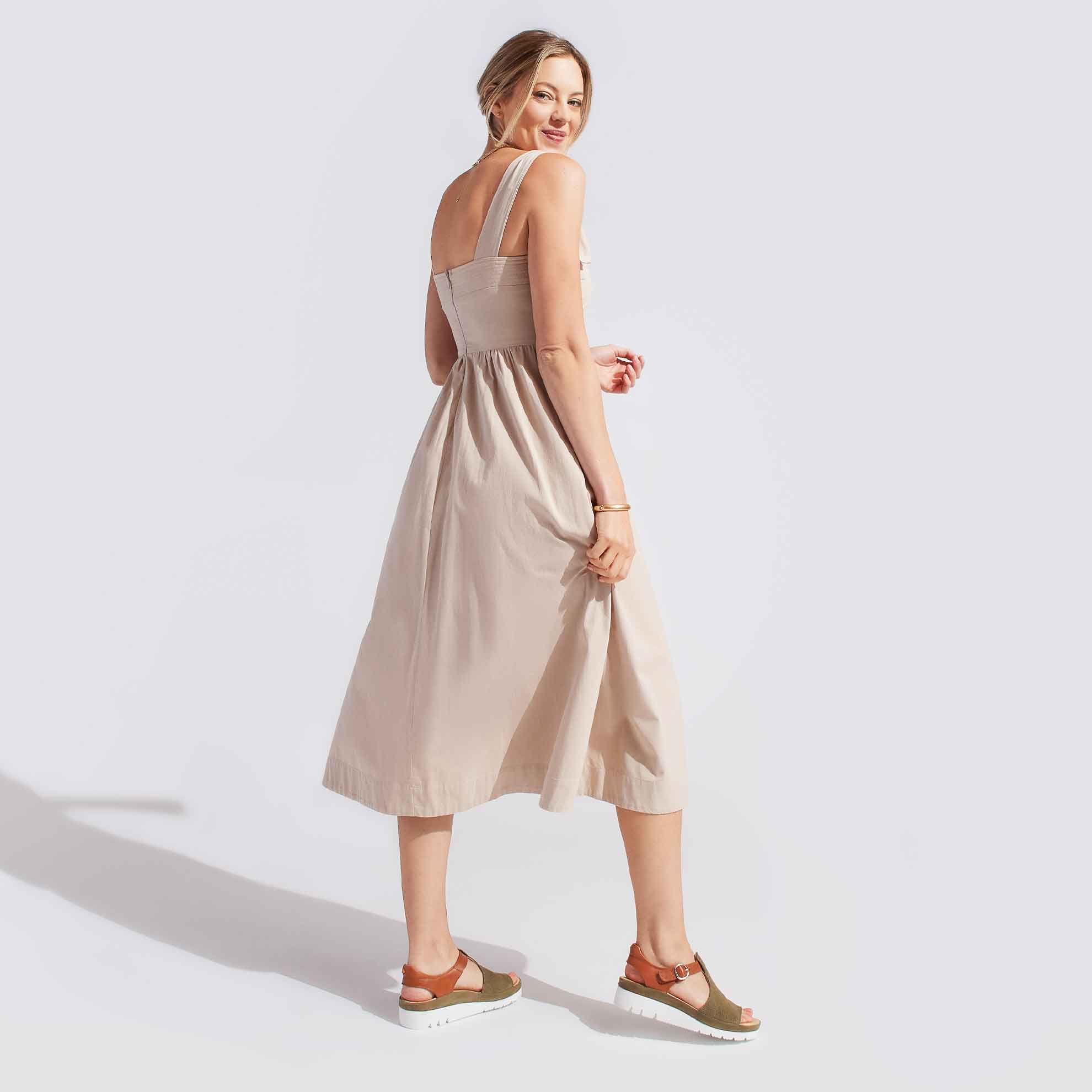 Women's Portola T-Strap Sandal | Green Nubuck – Samuel Hubbard