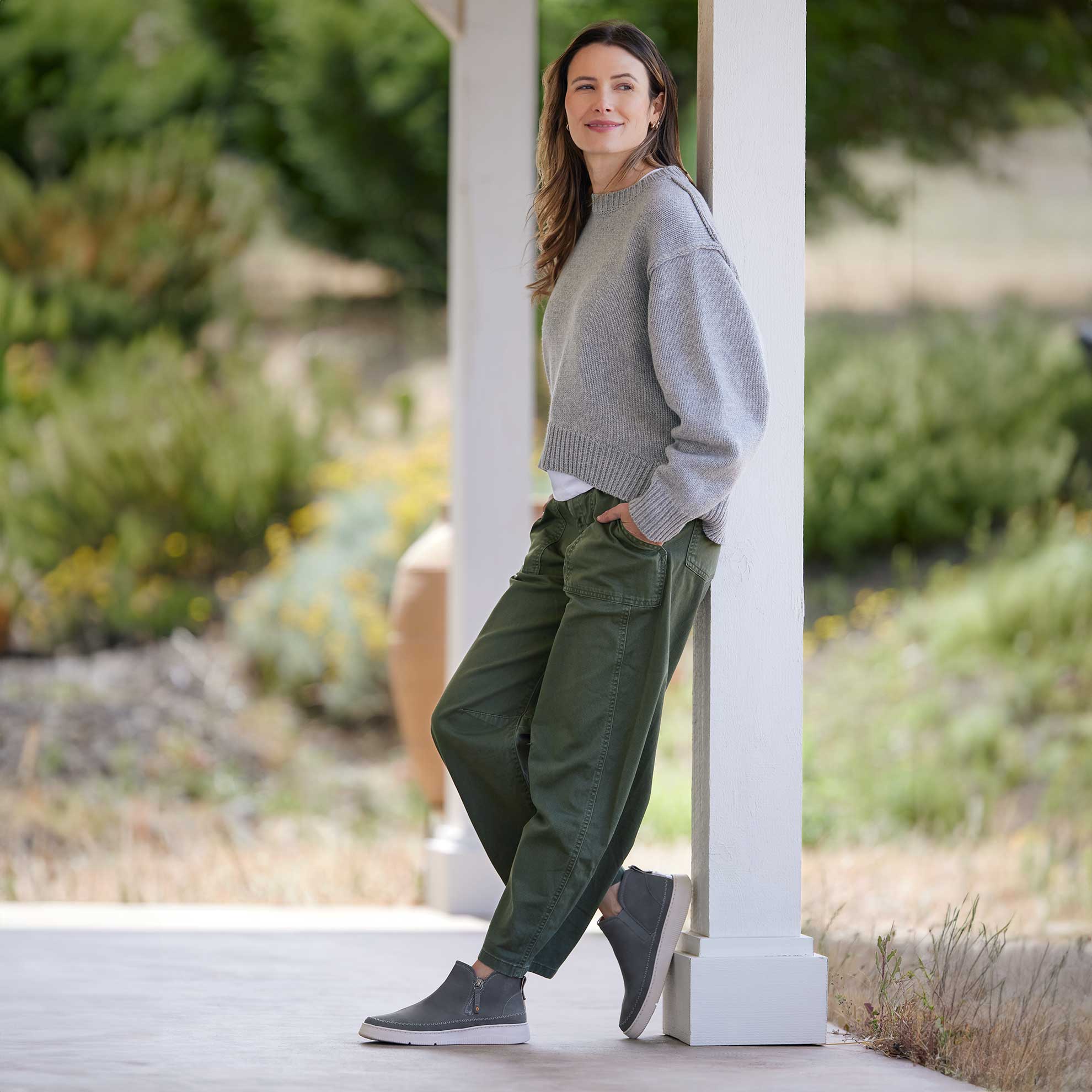 Women's Featherlight Laguna Zip Bootie | Gray Nubuck – Samuel Hubbard